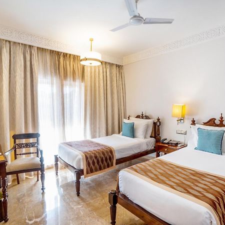Evershine Resort & Spa Mahābaleshwar Buitenkant foto