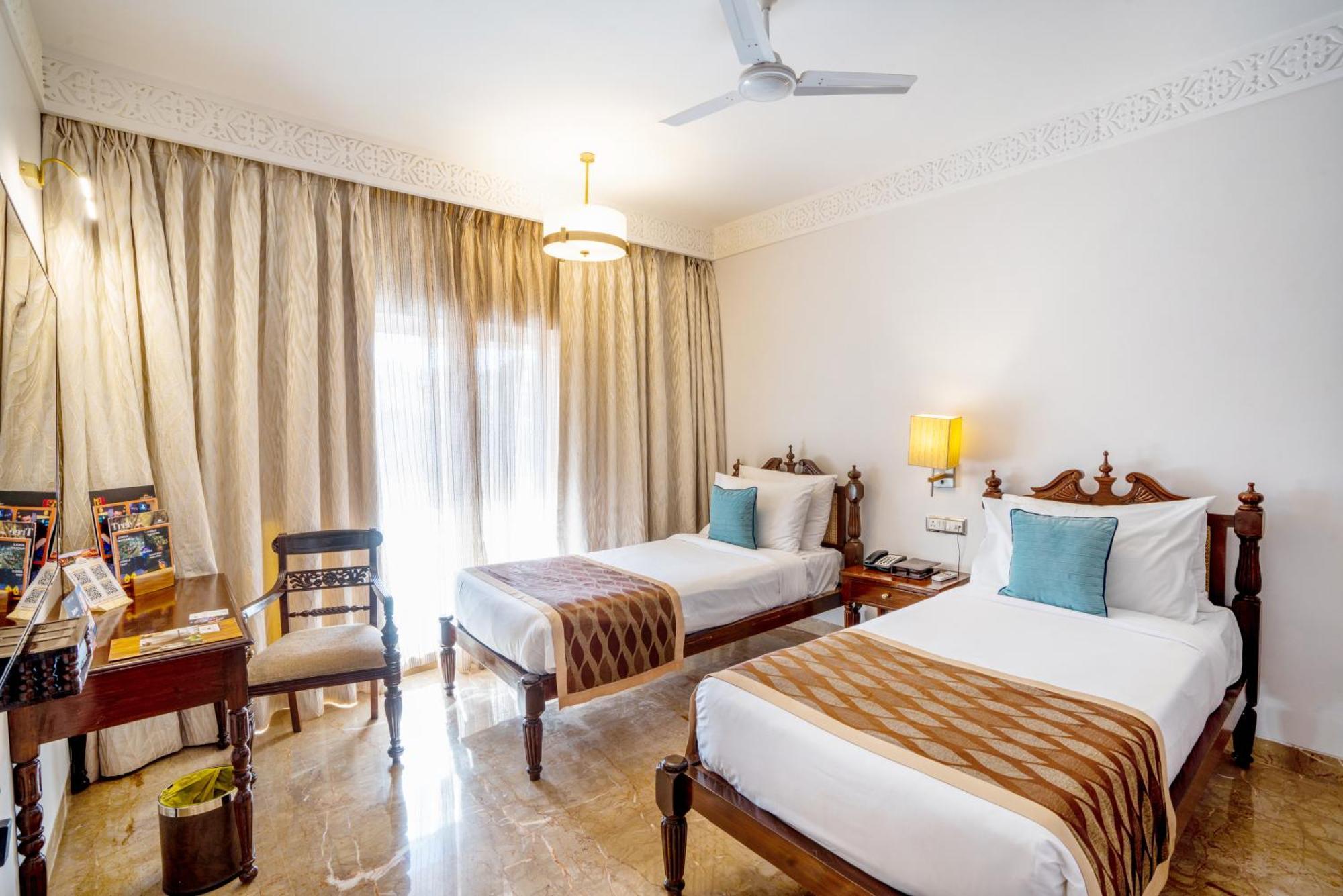 Evershine Resort & Spa Mahābaleshwar Buitenkant foto