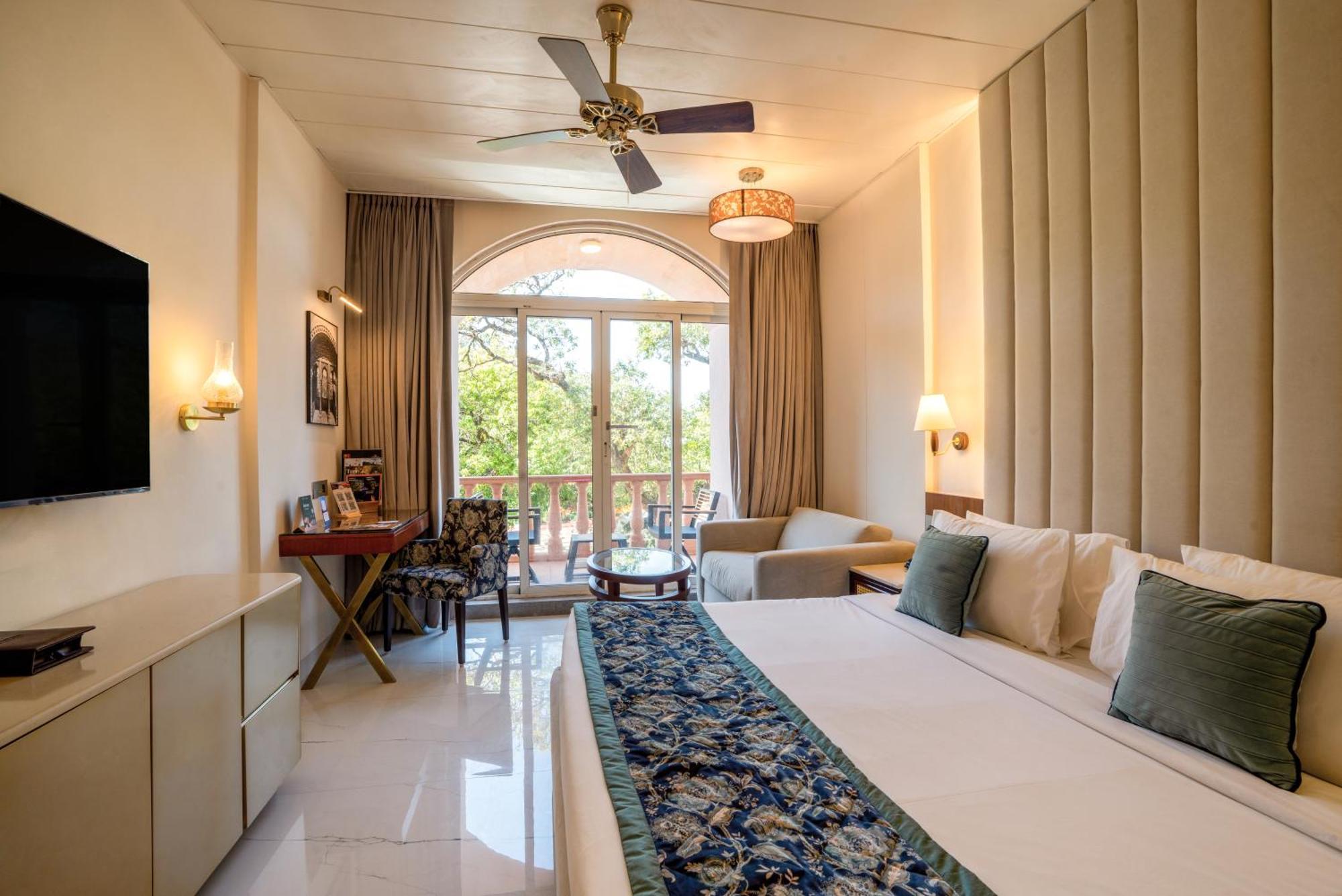 Evershine Resort & Spa Mahābaleshwar Buitenkant foto