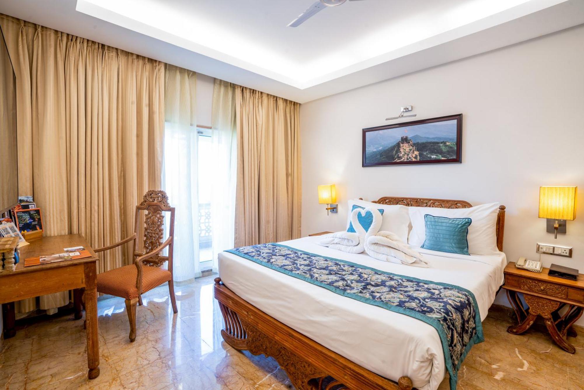 Evershine Resort & Spa Mahābaleshwar Buitenkant foto
