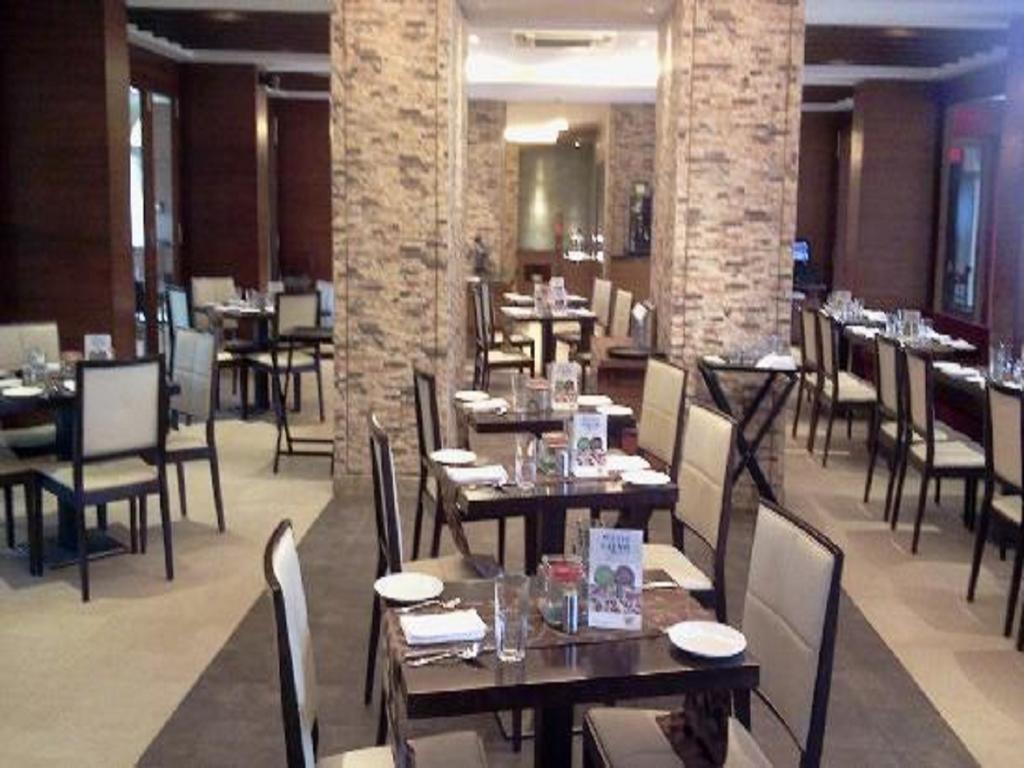 Evershine Resort & Spa Mahābaleshwar Buitenkant foto