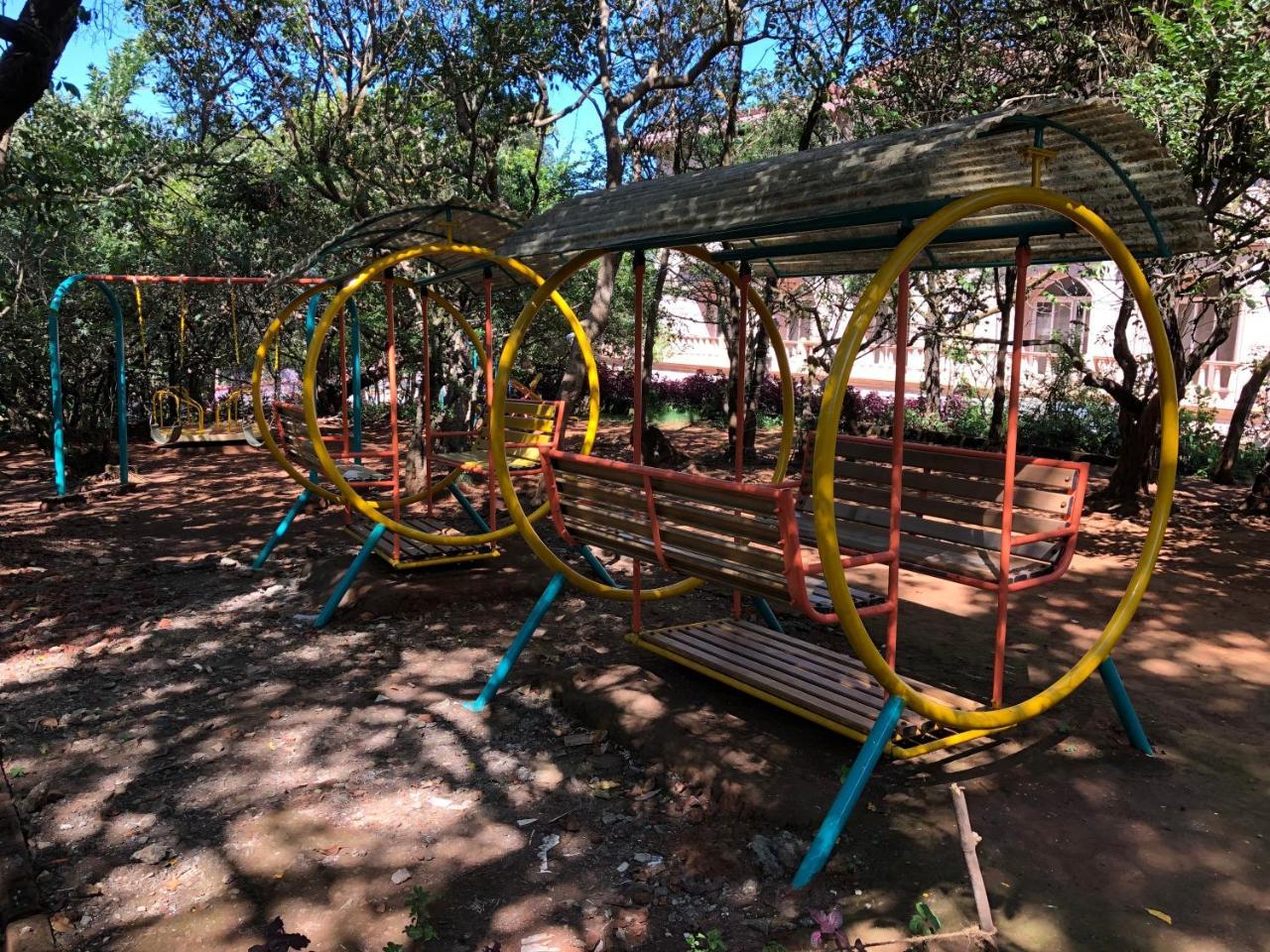 Evershine Resort & Spa Mahābaleshwar Buitenkant foto